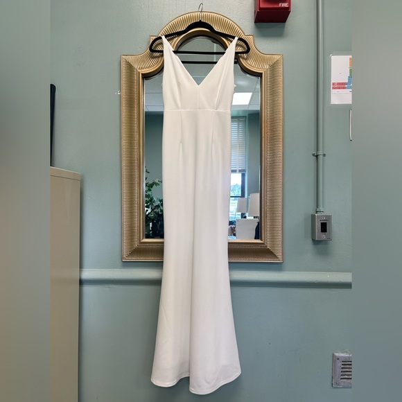 Lulus Dresses & Skirts - Lulu's Classic White Dress